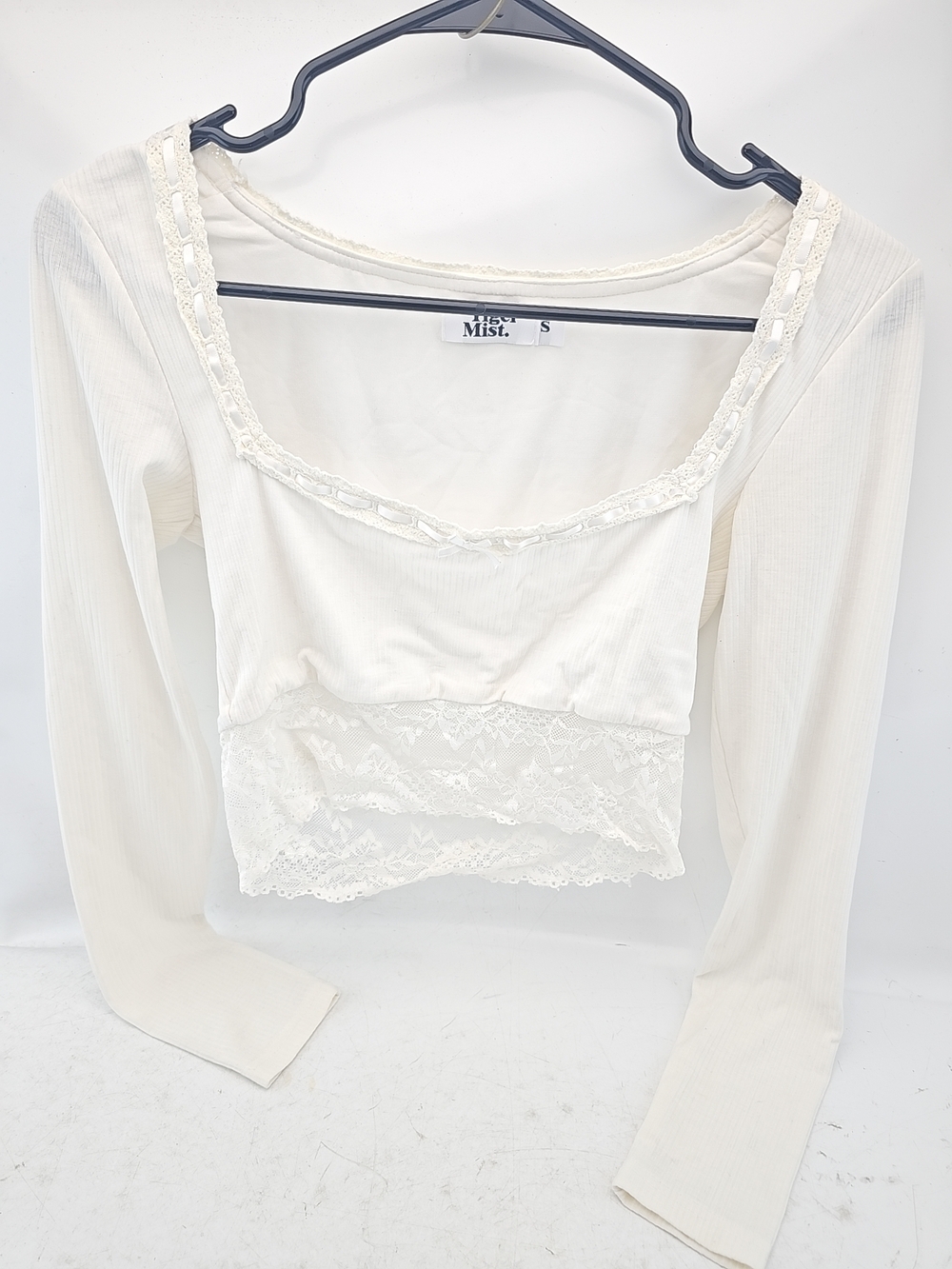 Tiger Mist White Lace Trim Crop Top